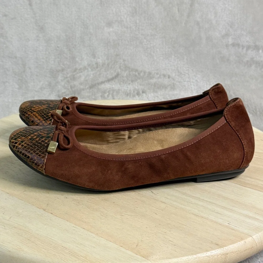 Vionic Minna Brown Suede Snake Toe Ballet Flats Orthotic Shoes Womens 7 359MINNA